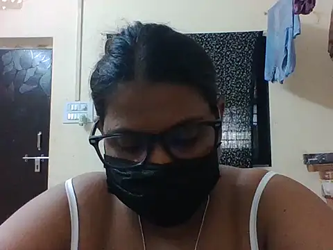 Snapshot of Hotmilfxox chatting on May 30, 2026, 8:55 am Hotmilfxox online show from May 30, 2026, 8:55 am