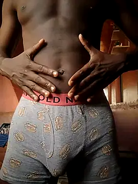 stephbig777 online show from November 8, 2025, 5:01 pm