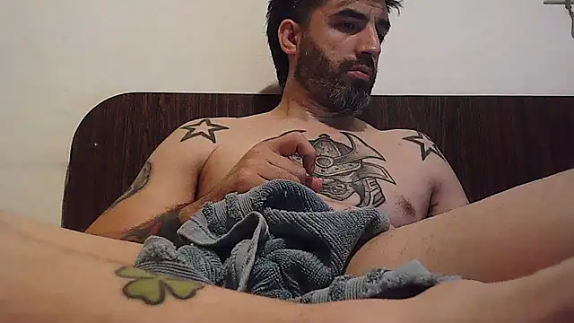 ozzypsico13 online show from December 24, 2024, 6:00 am