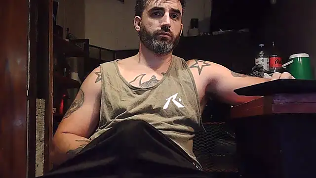 ozzypsico13 online show from March 2, 2025, 8:18 pm