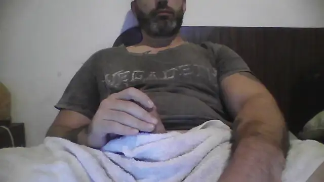 Snapshot of ozzypsico13 chatting on May 1, 2026, 4:50 am ozzypsico13 online show from May 1, 2026, 4:50 am