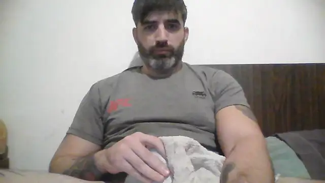 ozzypsico13 online show from June 24, 2026, 2:43 am