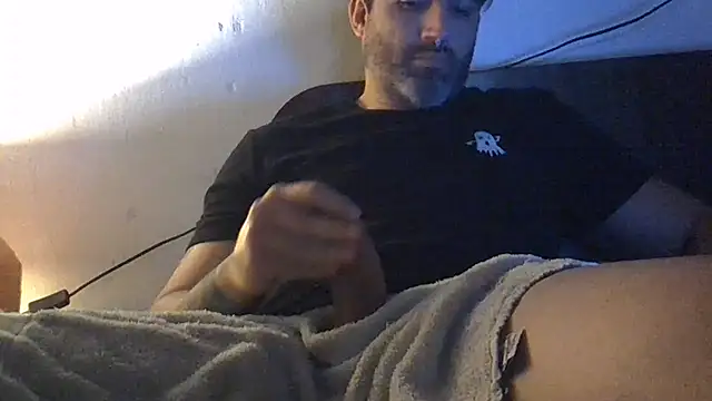ozzypsico13 online show from July 13, 2026, 2:47 am