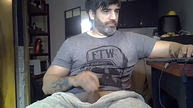ozzypsico13 online show from July 23, 2026, 2:04 pm