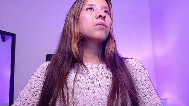 Skinny hottie18 online show from February 25, 2025, 1:50 pm