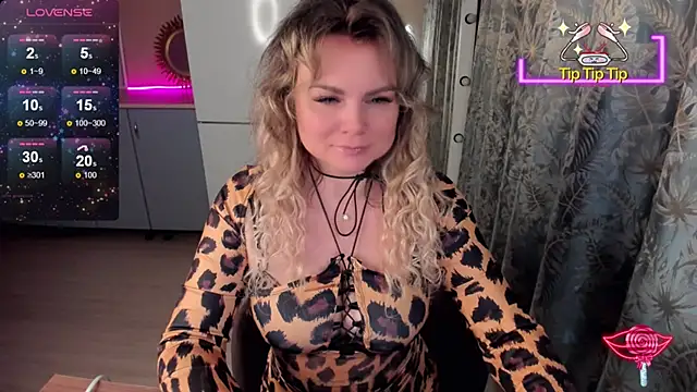 candy queeen online show from January 15, 2025, 1:45 am