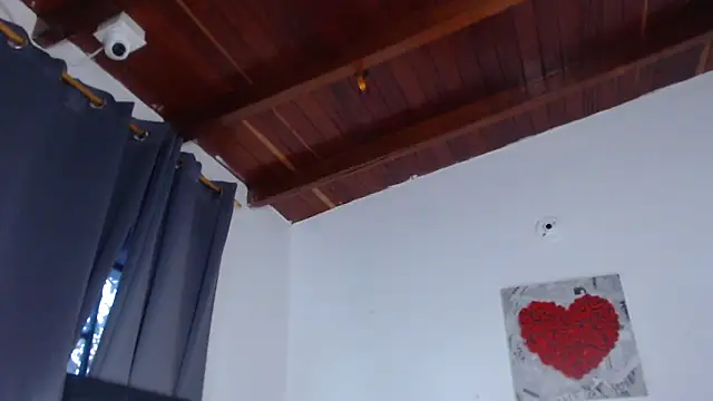 Amara Red online show from September 30, 2025, 11:15 am