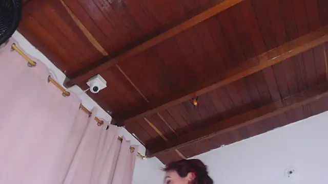 Amara Red online show from December 3, 2025, 11:19 am