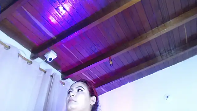 Snapshot of Amara_Red chatting on June 10, 2026, 11:42 am Amara Red online show from June 10, 2026, 11:42 am