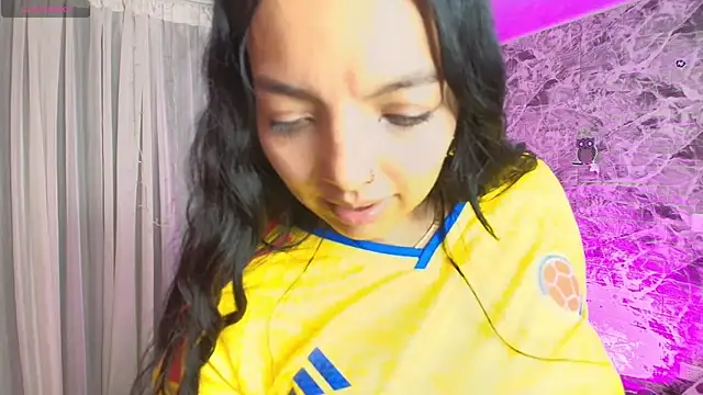 loren tits24 online show from March 27, 2026, 12:27 am