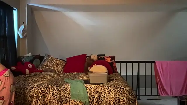 babybimbo online show from February 7, 2026, 7:17 pm