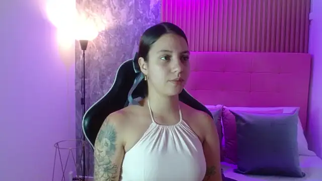 melody  bleir online show from September 19, 2025, 8:09 pm