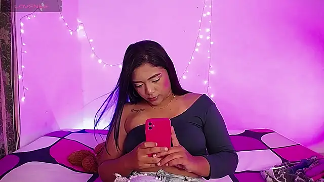 DIANEE 01 online show from February 27, 2025, 12:43 am