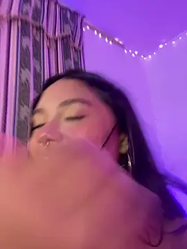 DIANEE 01 online show from March 1, 2025, 3:32 am