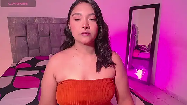 DIANEE 01 online show from January 6, 2026, 10:56 pm