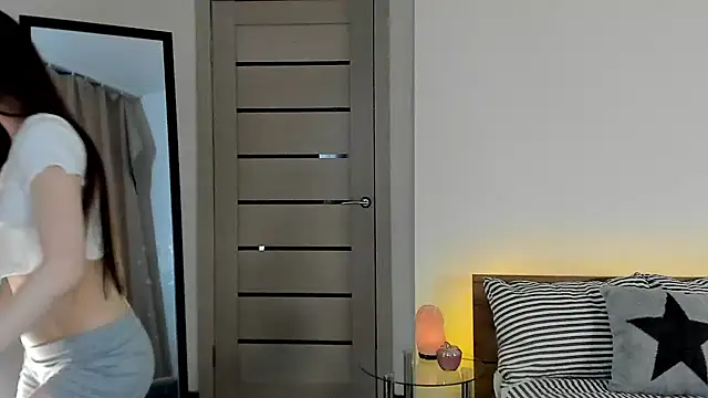 Stella Sunny online show from March 24, 2026, 4:56 pm