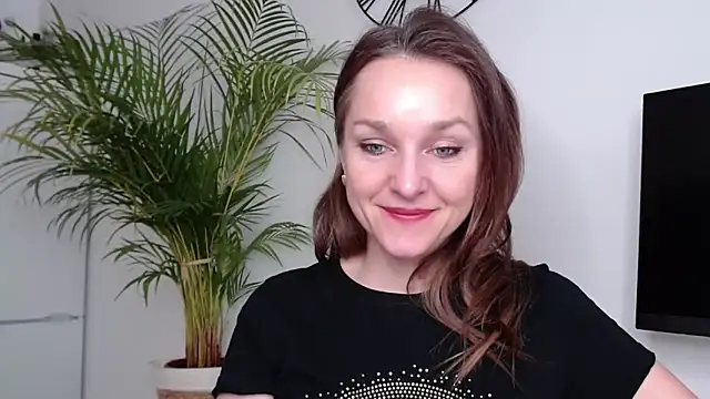 AliciaDesire online show from February 10, 2025, 2:59 pm