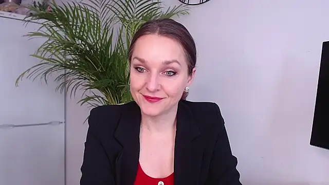 AliciaDesire online show from March 5, 2025, 8:00 am