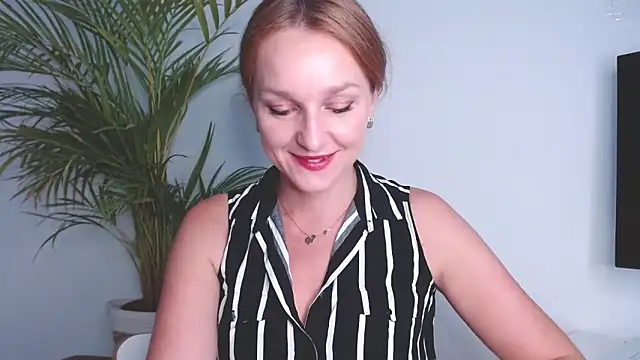 AliciaDesire online show from September 30, 2025, 5:56 am