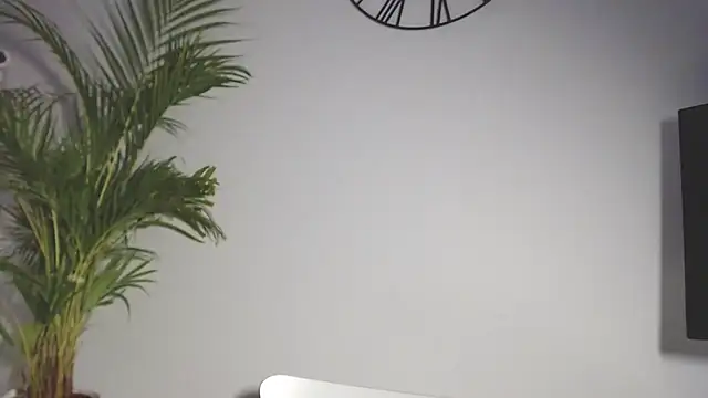 AliciaDesire online show from December 18, 2025, 7:14 am