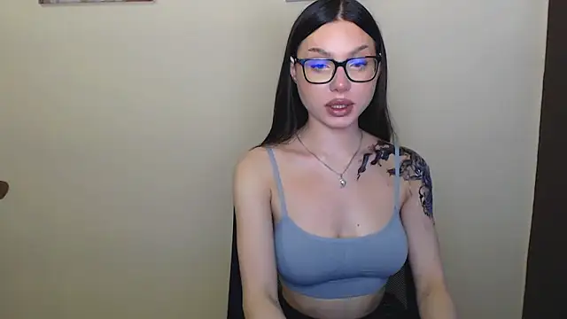 Cutesweetheart online show from February 4, 2025, 12:44 pm