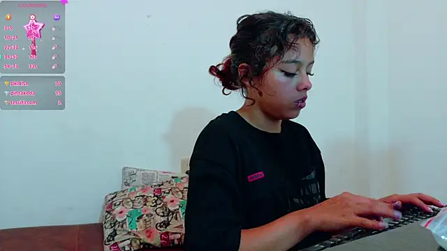 clydexxxbunny online show from December 29, 2024, 5:42 am