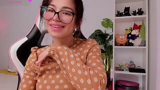 Adriennesexxx online show from December 10, 2024, 11:11 am