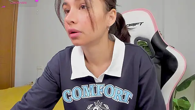 Adriennesexxx online show from January 21, 2025, 11:56 am