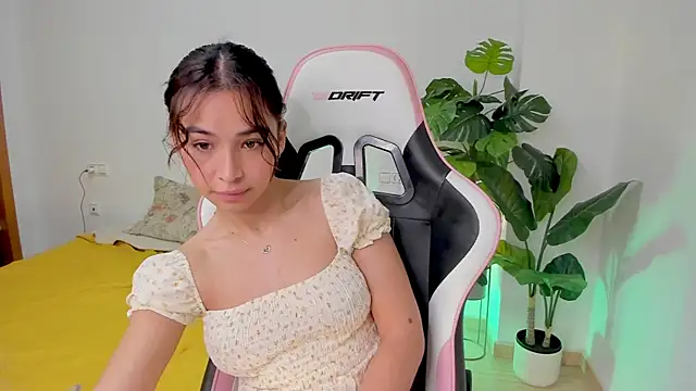 Adriennesexxx online show from February 7, 2025, 10:29 am