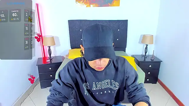 Snapshot of Brand_habes chatting on December 4, 2024, 3:21 pm Brand habes online show from December 4, 2024, 3:21 pm