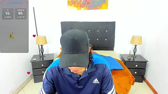 Snapshot of Brand_habes chatting on December 7, 2024, 4:03 pm Brand habes online show from December 7, 2024, 4:03 pm