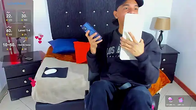 Snapshot of Brand_habes chatting on December 12, 2024, 4:32 pm Brand habes online show from December 12, 2024, 4:32 pm