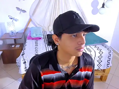 Snapshot of Brand_habes chatting on September 11, 2025, 9:15 pm Brand habes online show from September 11, 2025, 9:15 pm