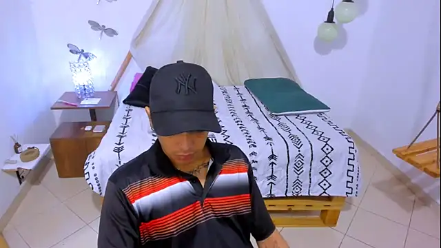 Snapshot of Brand_habes chatting on September 13, 2025, 7:24 pm Brand habes online show from September 13, 2025, 7:24 pm