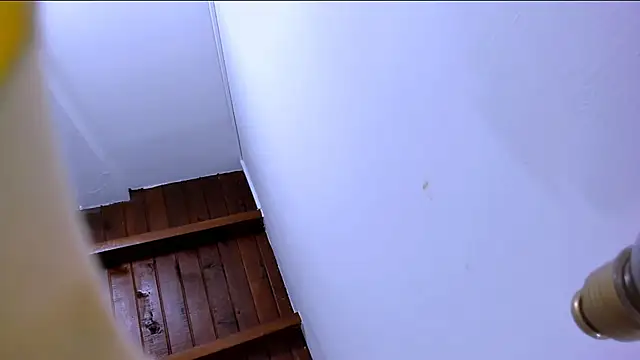 Snapshot of Brand_habes chatting on October 7, 2025, 2:03 pm Brand habes online show from October 7, 2025, 2:03 pm