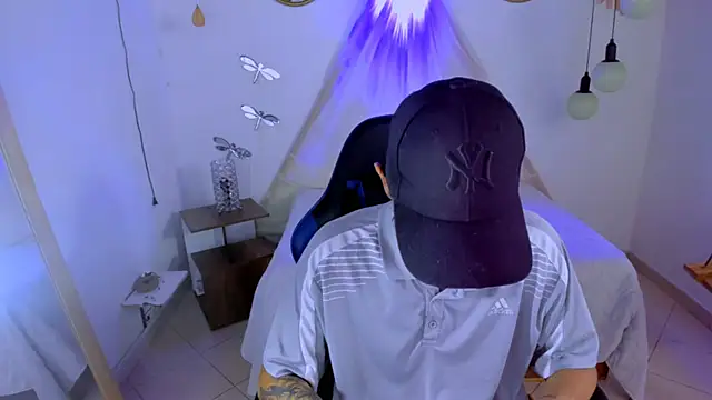 Snapshot of Brand_habes chatting on November 26, 2025, 11:33 am Brand habes online show from November 26, 2025, 11:33 am