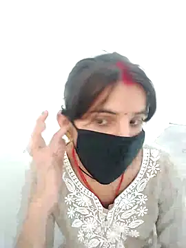 Snapshot of Ritu-0143 chatting on July 5, 2026, 7:04 am Ritu-0143 online show from July 5, 2026, 7:04 am