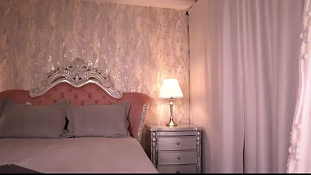 AngelineConnor online show from October 3, 2025, 11:13 pm