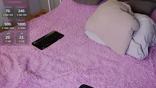 Victoria Thomsons1 online show from March 22, 2025, 5:28 am