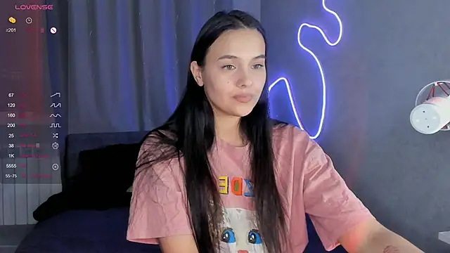  Sweetie  online show from February 6, 2025, 12:48 pm