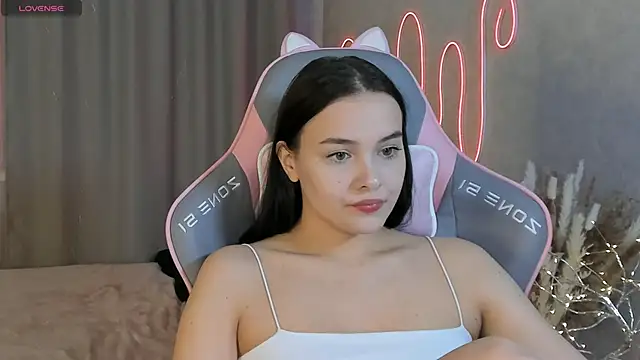  Sweetie  online show from March 21, 2025, 2:40 pm