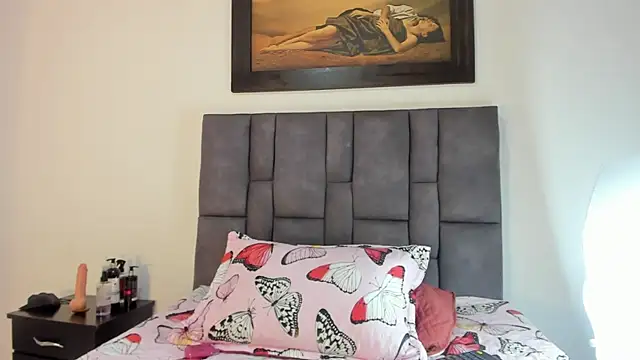 Vahiolet smith online show from March 5, 2026, 3:13 am