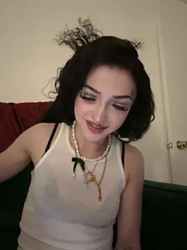 exoticmisfitt online show from April 18, 2026, 6:50 am