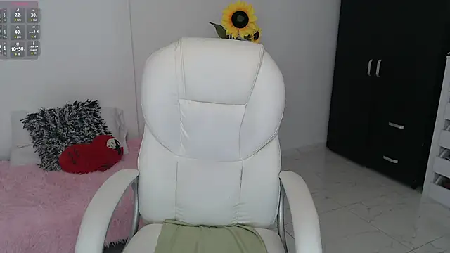 Ghada milf online show from December 24, 2024, 2:10 am