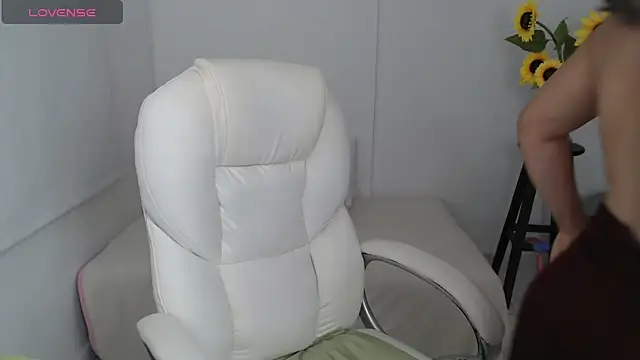 Ghada milf online show from October 11, 2025, 10:52 pm