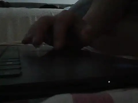 lickthehottie online show from July 8, 2026, 8:35 pm