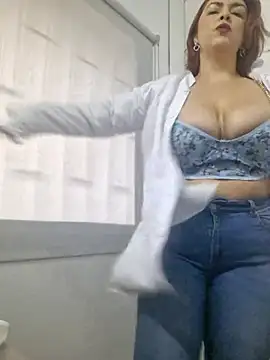 doctora-danna online show from March 11, 2025, 1:01 pm