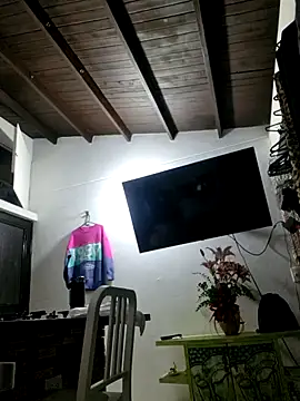 doctora-danna online show from December 5, 2025, 9:18 am