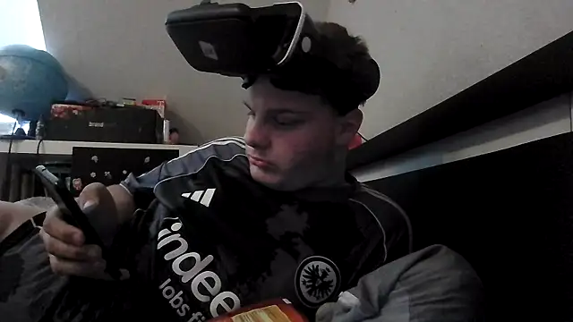 Snapshot of Nicolasjlhkjzl chatting on April 30, 2026, 1:50 pm Nicolasjlhkjzl online show from April 30, 2026, 1:50 pm