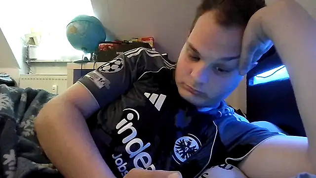 Snapshot of Nicolasjlhkjzl chatting on May 3, 2026, 8:31 am Nicolasjlhkjzl online show from May 3, 2026, 8:31 am